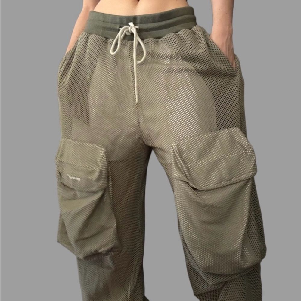 OFF-WHITE MESH CARGO PANT MILITARY WHITE - Picture 2 of 4